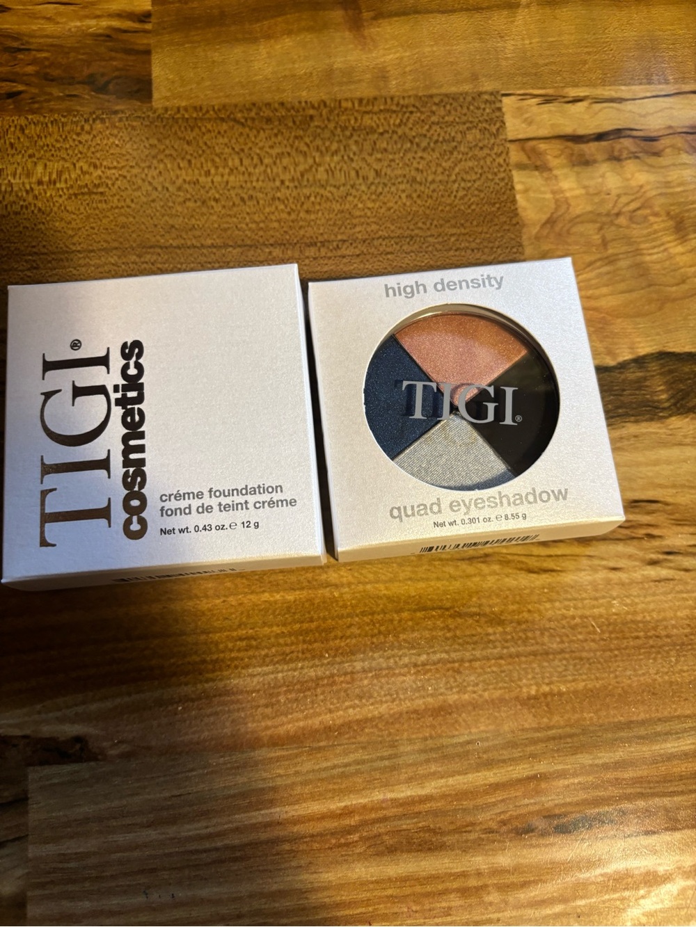 TIGI Quad Eyeshadow - Copper, Black, Champagne, Coral